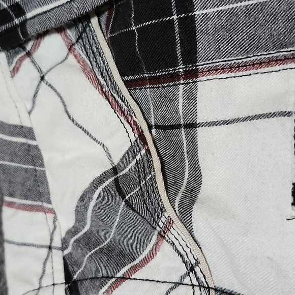 BKE STANDARD FIT FLANNEL PLAID PEARL SNAP-BUTTON LONG-SLEEVED SHIRT - Picture 8 of 14